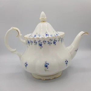 Royal Albert Memory Lane Teapot Bone China Made in England - Picture 1 of 10