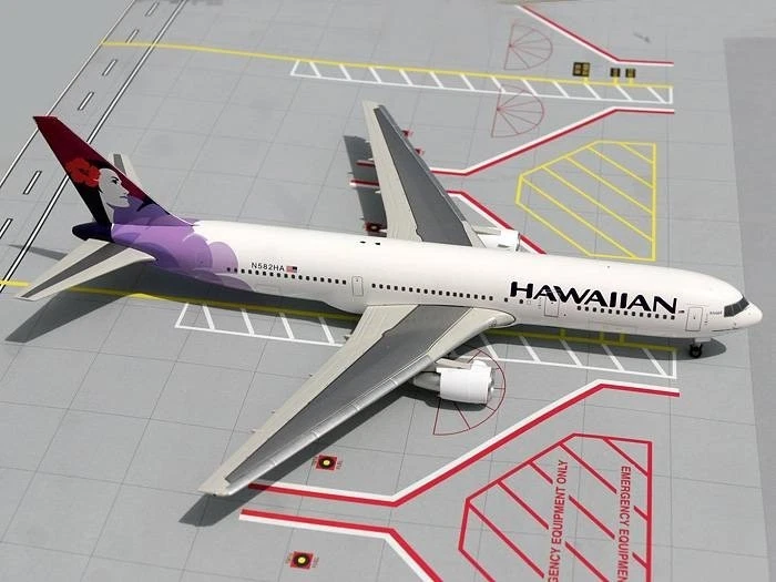 Hawaiian Airlines Boeing 767-300ER N582HA GeminiJets G2HAL143 Scale 1:200 RARE - Image 1 of 1