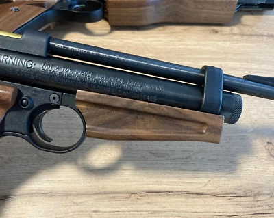 Unterer Griff Handschutz aus Nussbaumholz für Crosman 2240 2250 2300 - Bild 1 von 4