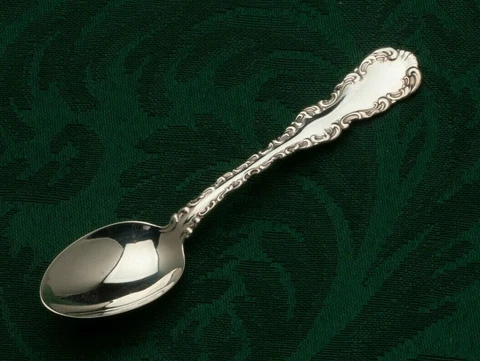 Louis XV by Whiting div. of Gorham, Sterling Silver Table Serving Spoon 8.5" Cover