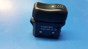 Mercedes W461 - W463 - Switch Additional Fuel Tank - 461 545 25 07, 4615452507 - Picture 1 of 4