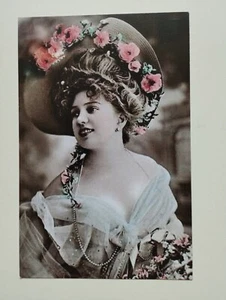 🟢French risqué nude woman with cute figure, Photo Postcard in 1910-1920s style - Picture 1 of 2