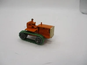 MATCHBOX LESNEY #8a CATERPILLAR TRACTOR RESTORED. NEW TREADS NEAR MINTY CODE 3 - Picture 1 of 15