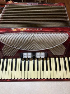Hohner Polka 120 Bass LMM Accordian - Picture 1 of 12