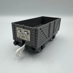 2002 Vintage TOMY Troublesome Truck Wagon Train Thomas & Friends Trackmaster - Picture 1 of 12