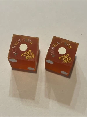 Par de dados de colección años 50 raro Pioneer Club Casino Downtown Las Vegas como en la foto 😎 Foto 1 de 4
