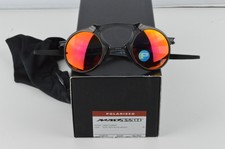 NEW Oakley Madman Dark Carbon Polarized Ruby Iridium Sunglasses OO6019-04