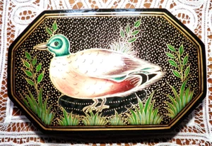 BOITE ARTISANALE PAPIER MACHE HEXAGONALE DECOR PEINT A LA MAIN  CANARD - Picture 1 of 3