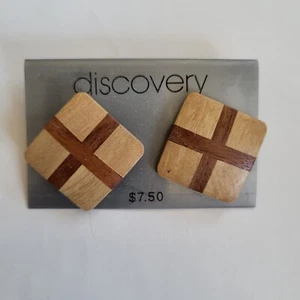 Vtg Discovery Pierced Stud Earrings Wooden Inlay Square New Original Store Card - Picture 1 of 4