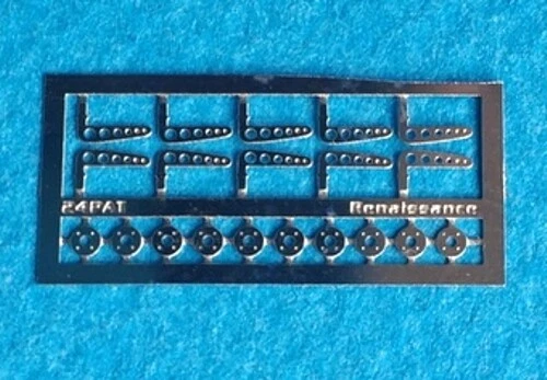 Accessori 1/24 FERMACOFANO ALETTE FORATE anni 1950/60 Renaissance 24PAT - Immagine 1 di 1