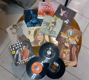 Lotto Di Dischi Vinili 45 Giri Rita Pavone Fausto Leali Dalida Equipe 84 Ecc. - Foto 1 di 13