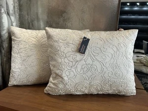 Pkt of 2 Designer Ivory Embroided Cushions - Picture 1 of 3