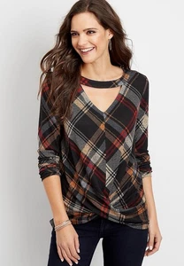 24/7 Plaid Cut Out Next Twisted Tee Größe Med Maurices - Bild 1 von 9