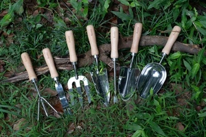 Garden Tool Set of 7 Pieces Stainless Steel Heavy Duty Gardening Kit Easy for... - Picture 1 of 8