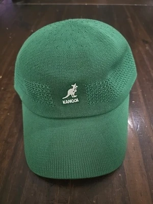 Gorra Kangol Logo LL COOL J Bermudas TEMPORAL Verde Clásica Elegante Nueva con Etiquetas S Foto 1 de 4