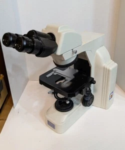 NIKON ECLIPSE E400 MICROSCOPE with C-TB BINOCULAR HEAD & 10x EYEPIECES - Picture 1 of 5