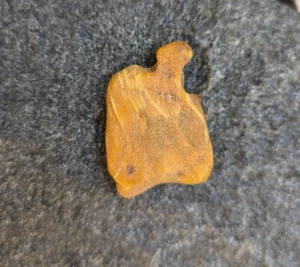 Unique Raw Baltic Amber Stone Unpolished Butterscotch Nugget 7,7 Gr. - Picture 1 of 7