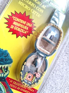 Micro reloj vintage Godzilla (Trendmasters) estilo Polly Pocket ¡y Mighty Max! BN! - Imagen 1 de 3