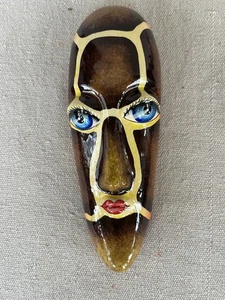 Máscara Tiki Cultural Vintage Grandes Ojos Azules y Labios Rojos 7 Pulgadas - Imagen 1 de 3