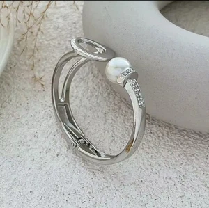 Silver Cuff Pearl Circle Cubic Zirconia Spring Bangle Fashion Bracelet Open NEW - Picture 1 of 1