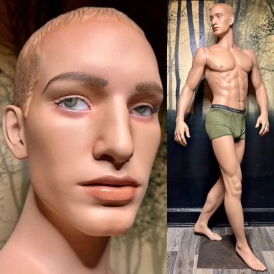 Maniquí Masculino Pátina V Vintage Realista Muscular Atlético Talla Completa Hombre Foto 1 de 4