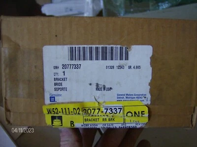 GENUINE GM ACDELCO 20777337 DISC BRAKE CALIPER BRACKET - Image 1 of 3