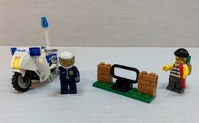 LEGO CITY: Crook Pursuit (60041) Used, good condition, no box