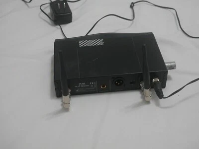 AKG SR450 RECEPTOR ESTACIONARIO SR 450 RF BAND I 650.100-680.000MHz (2B1) Foto 1 de 4