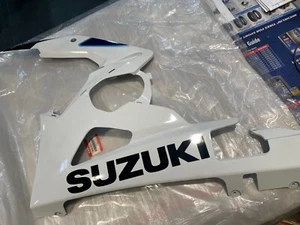 2005-2006 SUZUKI GSX-R1000 94480-41G30-YBD Suzuki Cowling LH Genuine OEM WHITE - Picture 1 of 3