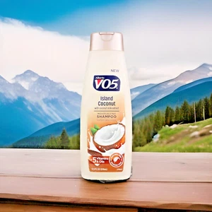 Moisturizing Island Coconut Shampoo by Alberto VO5 for Unisex - 15 oz Shampoo - Picture 1 of 3