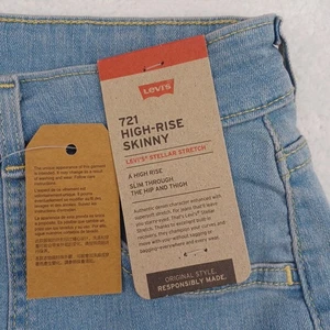 Levi's 721 Women's High Rise Skinny Blue Jean Size 32 New NWT 32 x 30 - Picture 1 of 11
