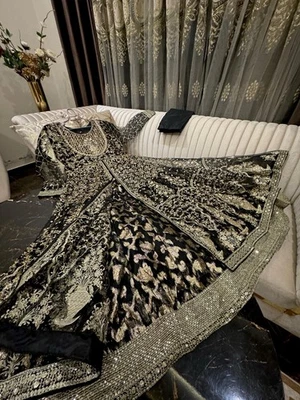 Asian Pakistani Indian Wedding Party Wear Dress - Image 1 of 4