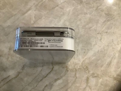 NEW Apple MC544LL/AA iPod Touch 4th Generation - Black 32 GB - Image 1 of 4