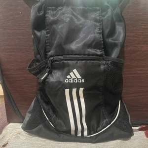 Adidas Alliance Rucksack weiß & schwarz Kordelzugbeutel Netztaschen (304) - Bild 1 von 2