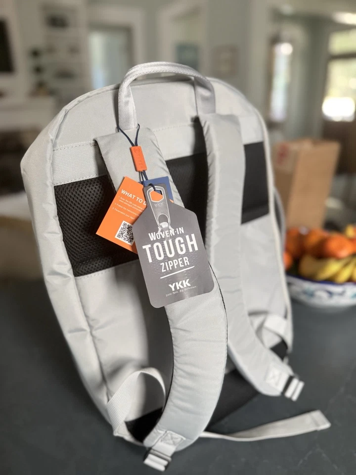 NOVA Mochila Stitch Golf The Day Traveler Cinza Acolchoada Viagem - Imagem 1 de 4