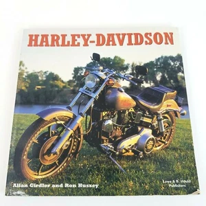Libro ilustrado Harley-Davidson Motorcycles Allan Girdler y Ron Hussey 2001 - Imagen 1 de 5