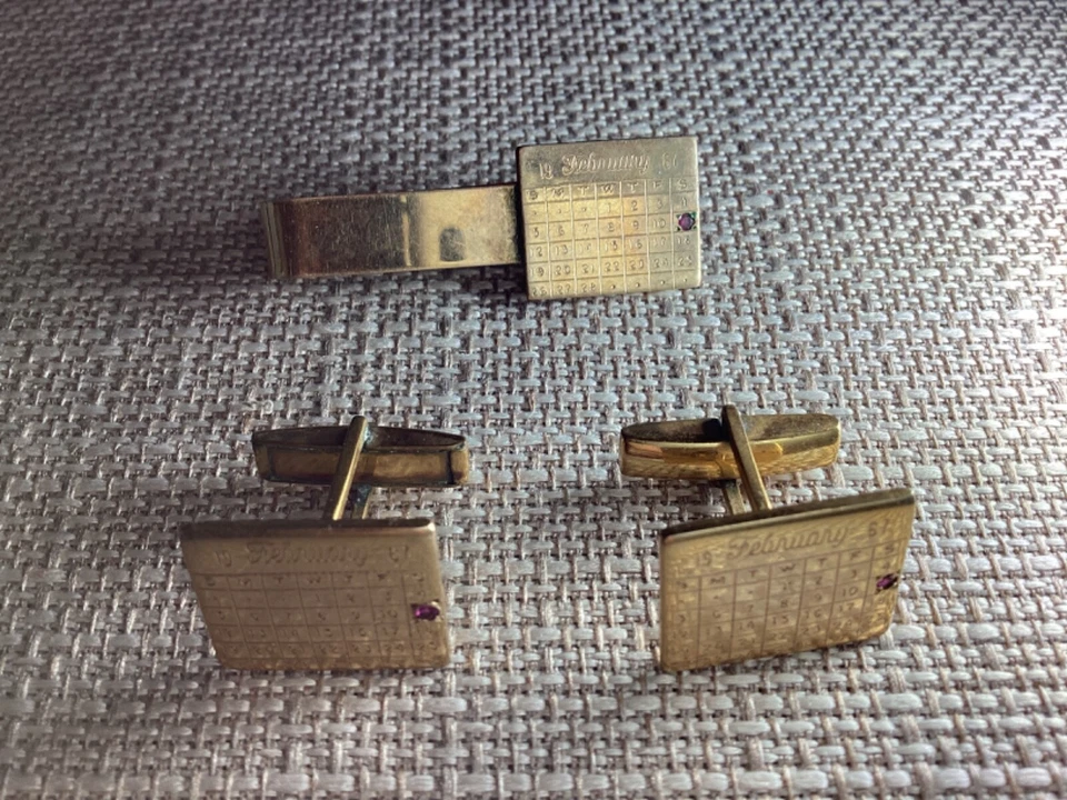 1/20 12K GF 1967 Vintage Abotoaduras e Clipe de Barra de Gravata Fev com Pedra de Nascimento - Imagem 1 de 4