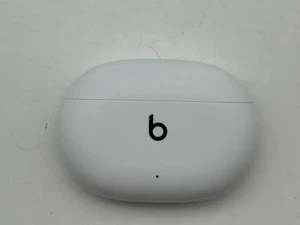 Replacement Charging Case Beats Studio Buds White - Picture 1 of 3