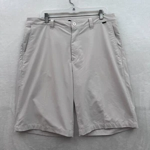 Travis Mathew Shorts Men 38 Cream Chino Golf Performance Preppy Athletic Casual - Picture 1 of 11