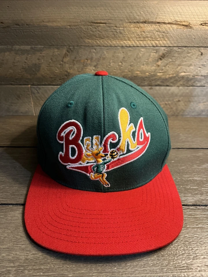 Gorra Mitchell & Ness Milwaukee Bucks Snapback clásica de madera dura Foto 1 de 4