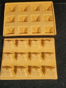 UNIVERSITY of MICHIGAN-M JELL-O Jigglers Formen ideal für Tailgating Menge 2 - Bild 1 von 2