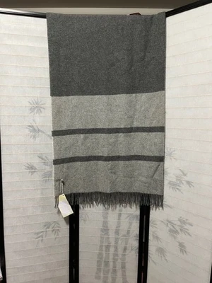 Cobertor Alicia Adams Alpaca Glamper listra cinza 51x71 mistura de lã novo com etiquetas - Imagem 1 de 4