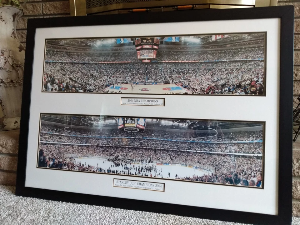 2004 NBA Champions Detroit Pistons - Stanley Cup Champions 2004 Tampa Bay Light - Imagem 1 de 4