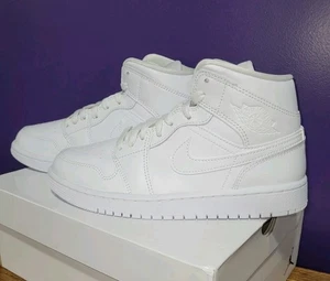 Größe 6,5 Nike Air Jordan 1 Mid dreifach weiße Damenschuhe Turnschuhe DV0991-111 neu im Karton - Bild 1 von 11