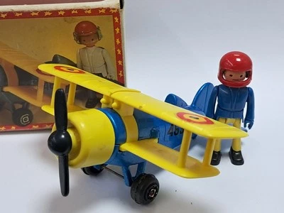 GUISVAL Propeller plane w/a pilot Aviador 1/64 Made in Spain airplane in box car - Immagine 1 di 4