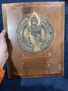 PERSONALLY OWNED Marvin Graves Player of Year Award Syracuse University Football - Picture 1 of 4