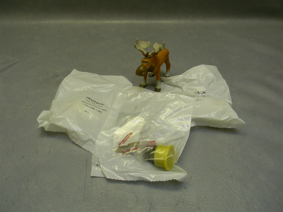 Deutsch MS3476W12-10s Circular MIL Spec Connector 10P SZ 12 lot of 3 - Image 1 of 4