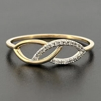 Delicado anillo ligero con racimo de diamantes de oro amarillo de 9 quilates - Varios tamaños Foto 1 de 4