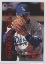 1999 Fleer Tradition Warning Track Chan Ho Park #219W