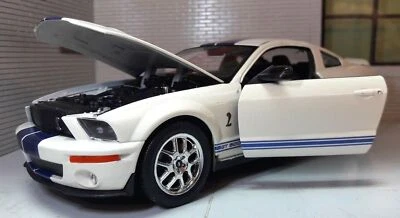 Ford Mustang 2007 GT Coupe White Shelby Cobra GT500 Welly NEX 1:24 Scale Model - Image 1 of 2
